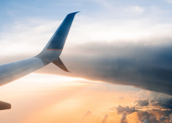 Thoát khỏi chiếc hố do mình tạo ra