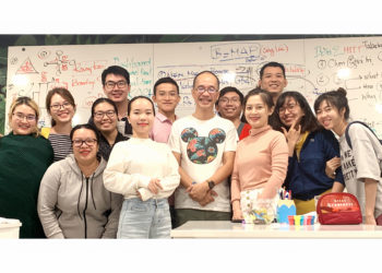 Thứ nào khó, làm một mình không được, thì làm nhiều mình